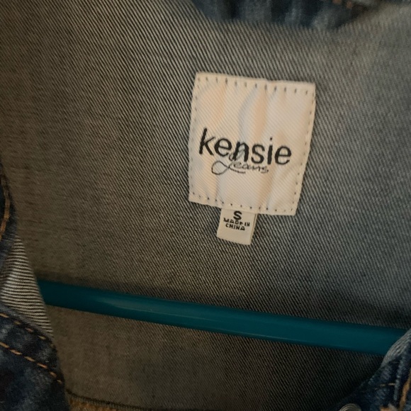 Kenzie Denim distressed vest - Picture 11 of 16